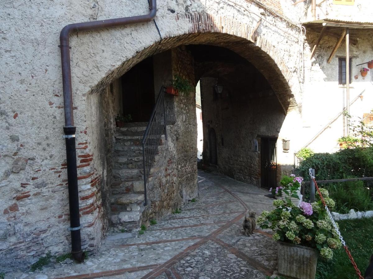 La Bottega Del Fabbro Affitto Breve Vila Contigliano Exterior foto