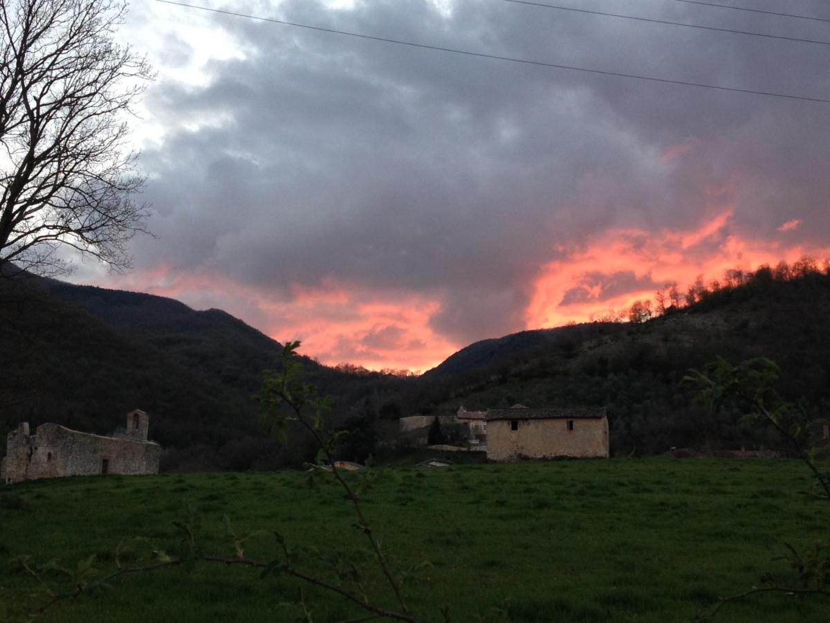 La Bottega Del Fabbro Affitto Breve Vila Contigliano Exterior foto