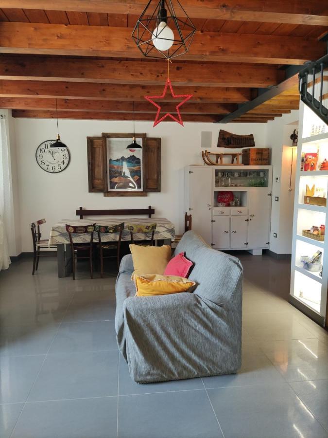 La Bottega Del Fabbro Affitto Breve Vila Contigliano Exterior foto